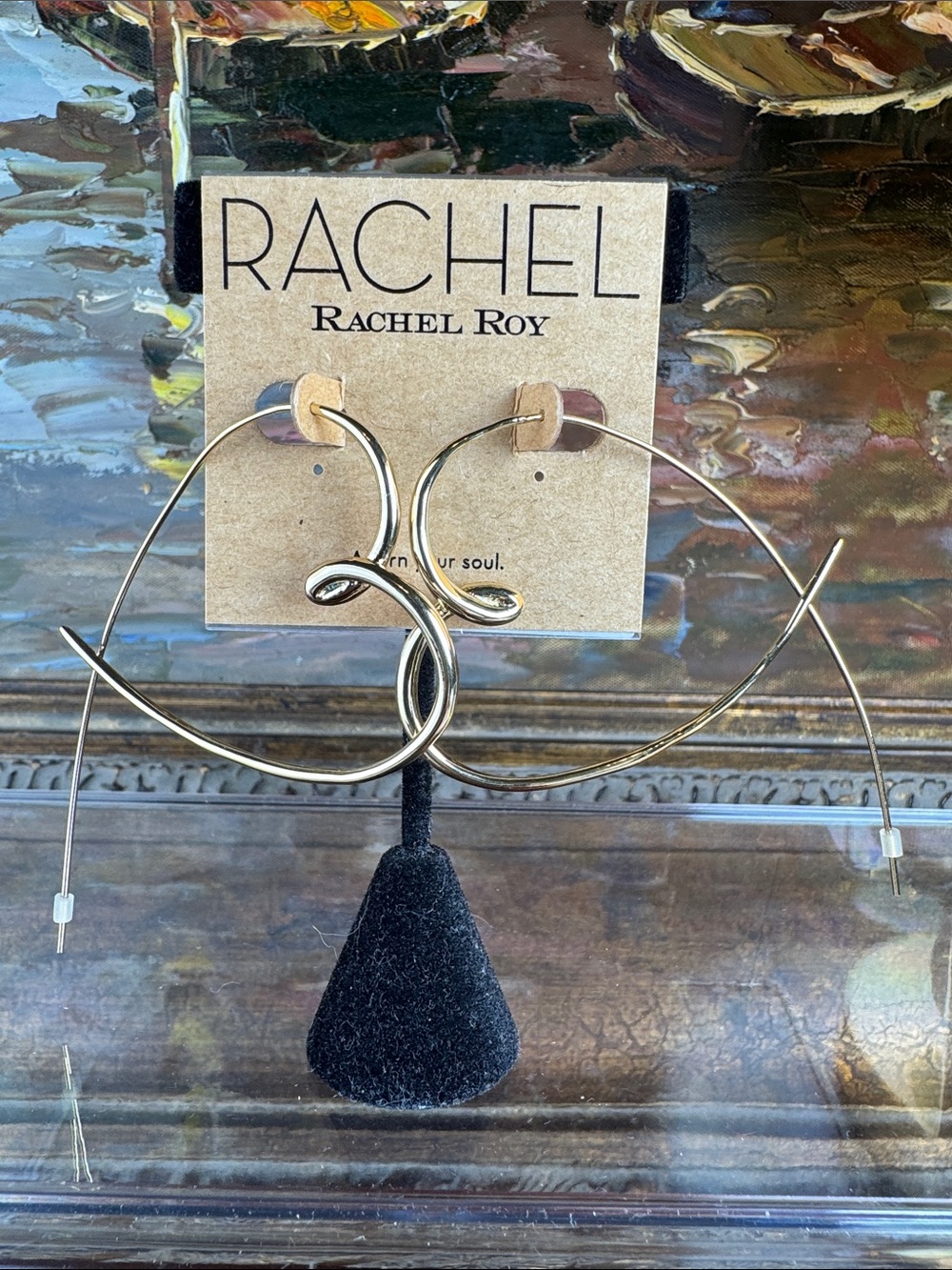0561-Rachel Heart Gold Knot Hoop Earrings